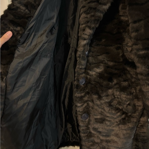 ISO Vintage Brown Faux Fur Animal Print (Tiger) Midi Coat - Size 40 (Large) - Picture 13 of 14
